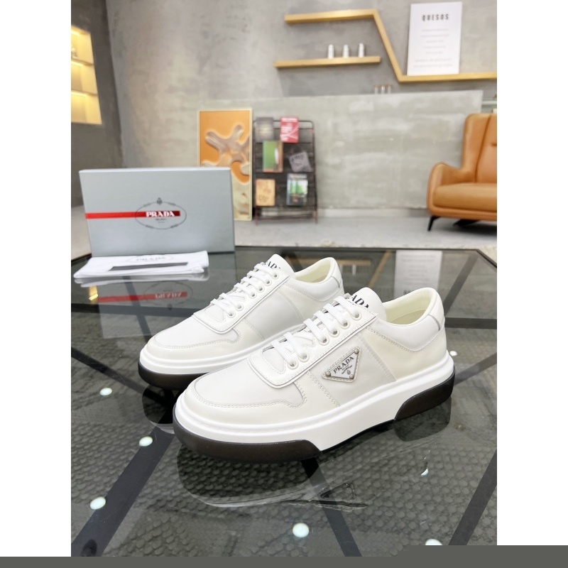 Pra*a casual shoes
